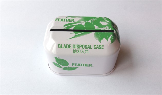 Box Till Featherblad